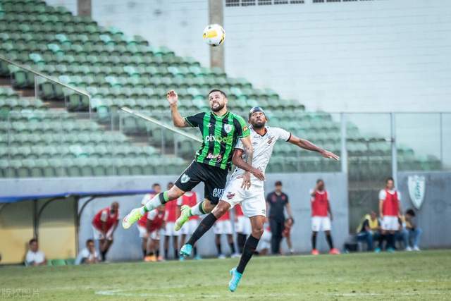 中超-绍尔头球制胜 三镇1-0铜梁龙再抢三分夺2连胜